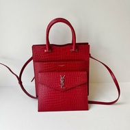YSL uptown手提肩背二合一紅色牛皮壓鱷魚皮23x22x11cm 99新配件塵袋子袋