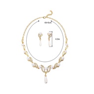 StylishScape 3PC của phụ nữ thời trang đám cưới mùa giả ngọc trai Hoa Vòng cổ bông tai trang sức thi