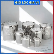 Stainless steel basket for stewing spices and cooking pho, filtering herbs, with locking lid and han