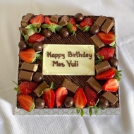 BROWNICE.MLG BERRY SWEET 18X18CM | HAMPERS BROWNIES | KUE ULANG TAHUN