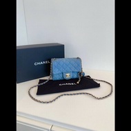 Chanel gold ball mini nee
牛仔 金球方胖子 鏈條包