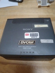 SONY DVCAM DIGITAL VIDO CASSETTE  RECORDER DSR-V10P  畫面以烈，無電池