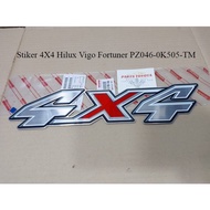 4X4 Hilux Vigo Fortuner Sticker P5186-0K502-TM 100% Original TOYOTA