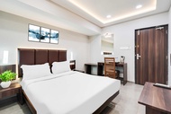POP 84697B Townhouse Oak Country Club Surat