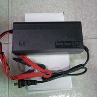 Sạc chân kẹp cá sấu 14.6V 10A pin sắt 4s 12.6V 10A pin lion 3s