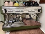 Nuova Simonelli Appia II 專業咖啡機