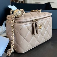 Chanel 22B Vanity Case🧋🔓奶茶色金球長盒子