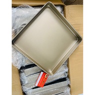 SQUARE BAKERY TRAY 28*28cm, 3cm high