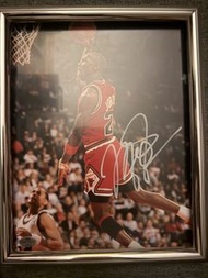 Michael Jordan 親筆簽名相片