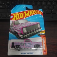 Hot wheels 83 Chevy Silverado pink