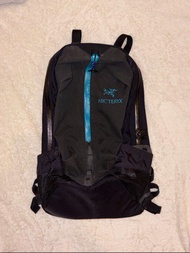 ARC'TERYX backpack blue 22L 不死鳥始祖鳥 藍色Arcteryx Arro 22 Backpack Black 背囊書包
