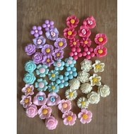 RM4.50/50 pieces : TF-600 - Resin - Bunga - Flower - 1.3 cm to 1.5 cm