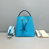 LV路易威登 98-99新 Noe bb藍色水波紋刺繡肩帶水桶晶片款