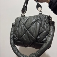 MONCLER Trunk 經典菱格紋 澎澎皮革手提/肩背包（鉛灰色）
