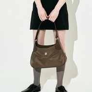韓國製自家品牌Untidy 喇叭袋 Flare Bag