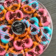 Pretzel Minipretzel Cookies - Strawberry Choc Rice & Blue Drizzle