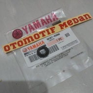 Collar Visor Bosh Cover Battery Battery Yamaha Xmax X max 90387-09808 Price (1PCS) Genuine Original 