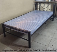 bed frame with uratex foam 4 inch (semi double size ) cash on delivery only !!!