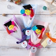 Bachelor's cap Master's cap Rainbow single flower bouquet School graduation completion