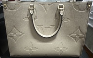 Louis Vuitton OnTheGo pm