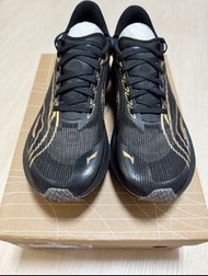 李寧 Feidian 4 Challenger 跑鞋