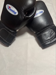 Winning boxing gloves 14oz Black