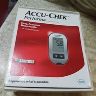 ACCU-CHEK  Performa 卓越血糖機 連採血筆 圖中顯示