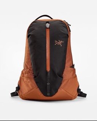 全新現貨 Arcteryx Arro 16 Backpack 不死鳥 始祖鳥 22 書包 背包 啡 黑色 返工 返學