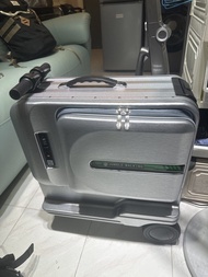 Jungle Walking電動 行李箱