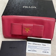 Prada 桃紅色蝴蝶結長夾