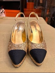 (100% authentic) Chanel slingback pumps size 39