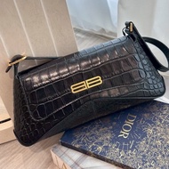 Balenciaga 巴黎世家鱷魚壓紋腋下包單肩包
