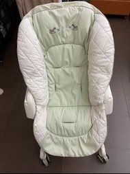 Combi 116338 High Chair Dreamy GR 餐椅 / 搖椅 (香港版-手動) (前輪2輪轉向