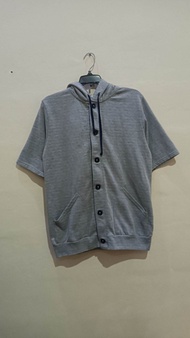 Jaket Hoodie Abu-abu Lengan Pendek Thrift / Second / PL (Pemakaian Pribadi)