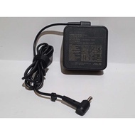 Original ASUS ADP-65GD D 65 WATT 3.42 A LAPTOP ADAPTER