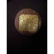 Lp Udomsap Sirikutto Loop Om Pumped code with gold paint