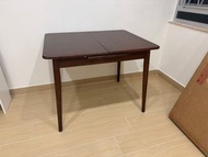 新🔥實木餐桌：可伸縮（100-135cm)Dining table