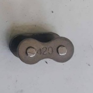 Chain connection 420