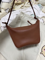 Loewe Hammock Hobo 手袋