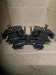 Engine Support Isuzu 4HF1