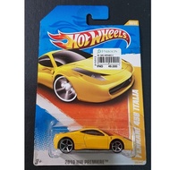 Hot Wheels Ferrari 458 Italia Yellow 1: 64 Scale