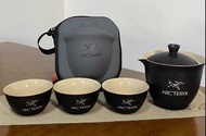 全新✨ARC'TERYX arcteryx tea set 始祖鸟 不死鳥 戶外露營露營裝備喝茶杯具三杯一壺一茶漏一包手提便攜易收納防燙茶具套裝 戶外居家兩用