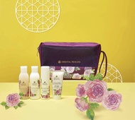 ชุดเดินทางขนาดพกพา Oriental Princess  Travel Set ประกอบด้วยครีมอาบน้ำ โลชั่น โรลออน ครีมทามือ พร้อมกระเป๋าเครื่องสำอาง