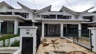 Rumah 1407 m² dengan 4 bilik tidur dan 3 bilik mandi peribadi di Ajil (Nurul Homestay Ajil)