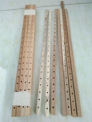 Sabuk sangkar  burung P. 40cm  isi 12 kotak 8x8 mm kayu JATI