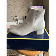 Shein Fashion White Boots (Size UK5)