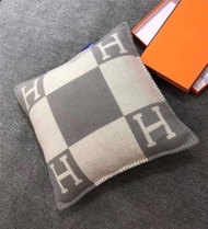 Hermes Pillowcase / Sarung Bantal Woll / Royal Cover Hermes