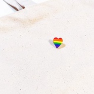 彩虹愛心 Pridetone Rainbow手作徽章別針 紀念禮物 情人節禮物