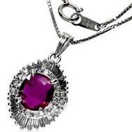 สร้อยคอผู้หญิงมือสอง ประดับทับทิม 1.04 กะรัต และเพชร 0.79 กะรัต ในแพลตตินัม (Pt900/Pt850) น้ำหนัก 9.