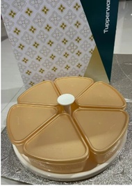 tupperware carousel 6 conpartment gold